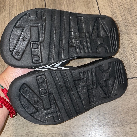 Adissage Slides- kids unisex essentials - Picture 6 of 6